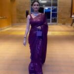 Pavitra Punia Instagram - World saree day ho and I won’t post 💁🏻‍♀️ how’s even possible 💋 #pavitrapunia #fashion #glam #style #saree #thursdaythrowback