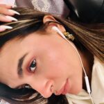 Pavitra Punia Instagram – I met Starbucks in the air ☁️ 🥛 

#enroute 

Companions this time @fendi @hermes @cartier @bulgari @toryburch @mango 
K see y’all soon 💋

#pavitraapuniya #pavitraa #fashion #style #glam #ａｅｓｔｈｅｔｉｃ #aesthetic ly yours 🫠