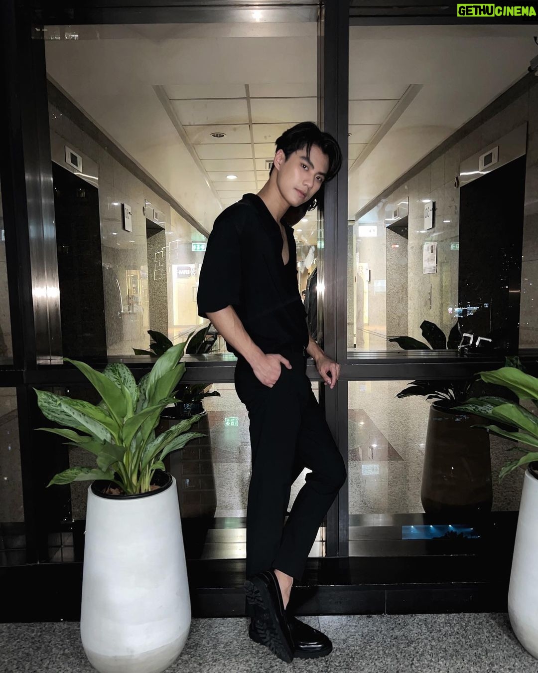 Pawat Chittsawangdee Instagram - 🖤