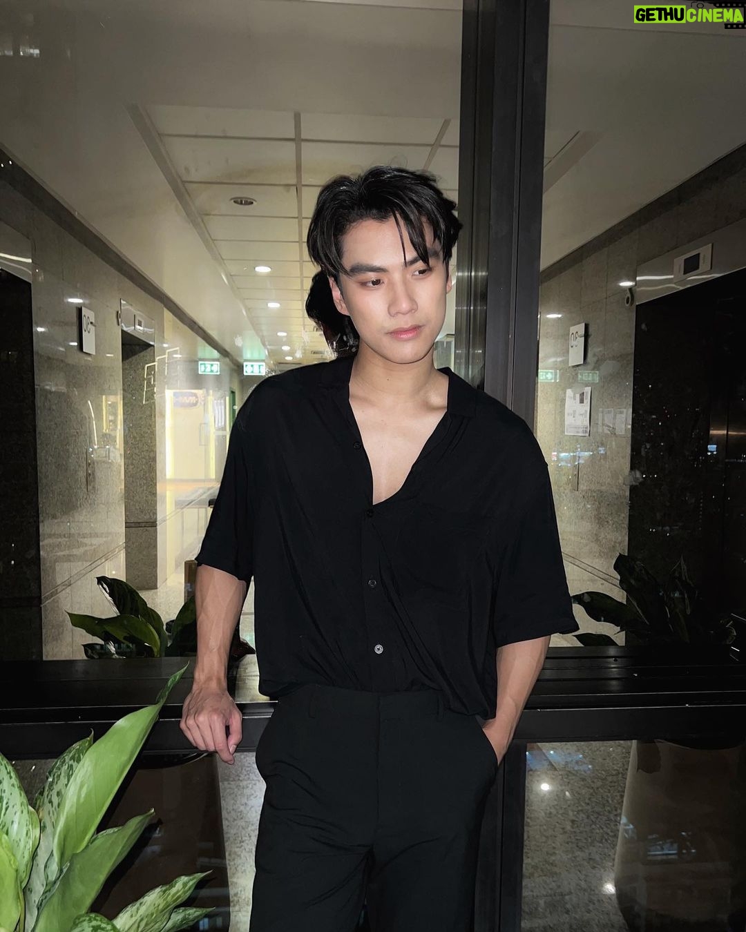 Pawat Chittsawangdee Instagram - 🖤