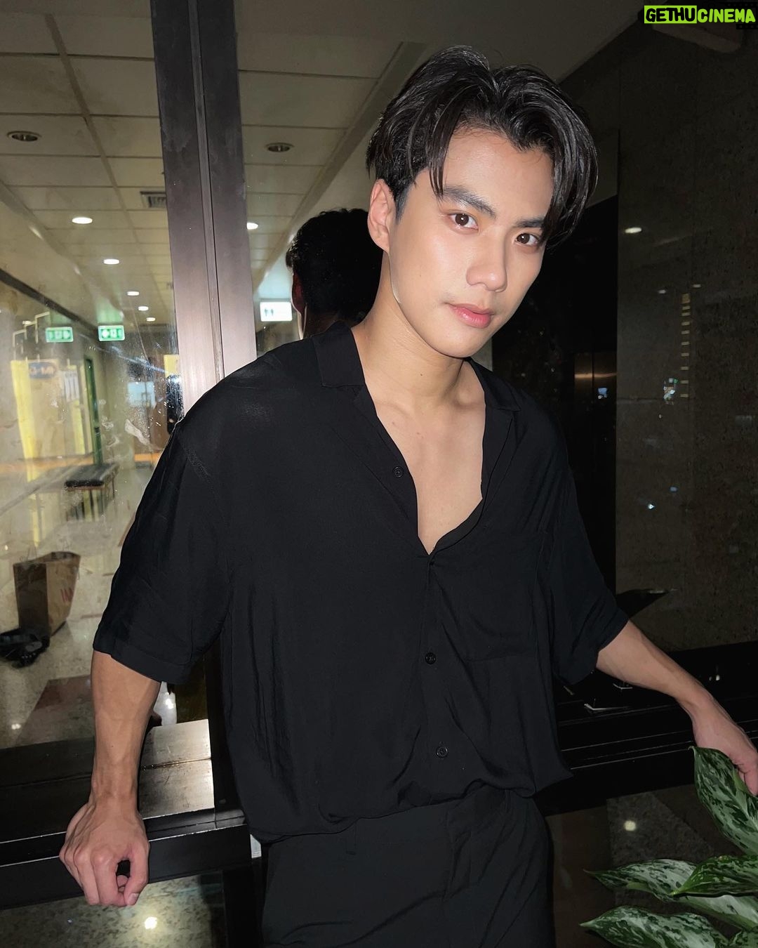 Pawat Chittsawangdee Instagram - 🖤