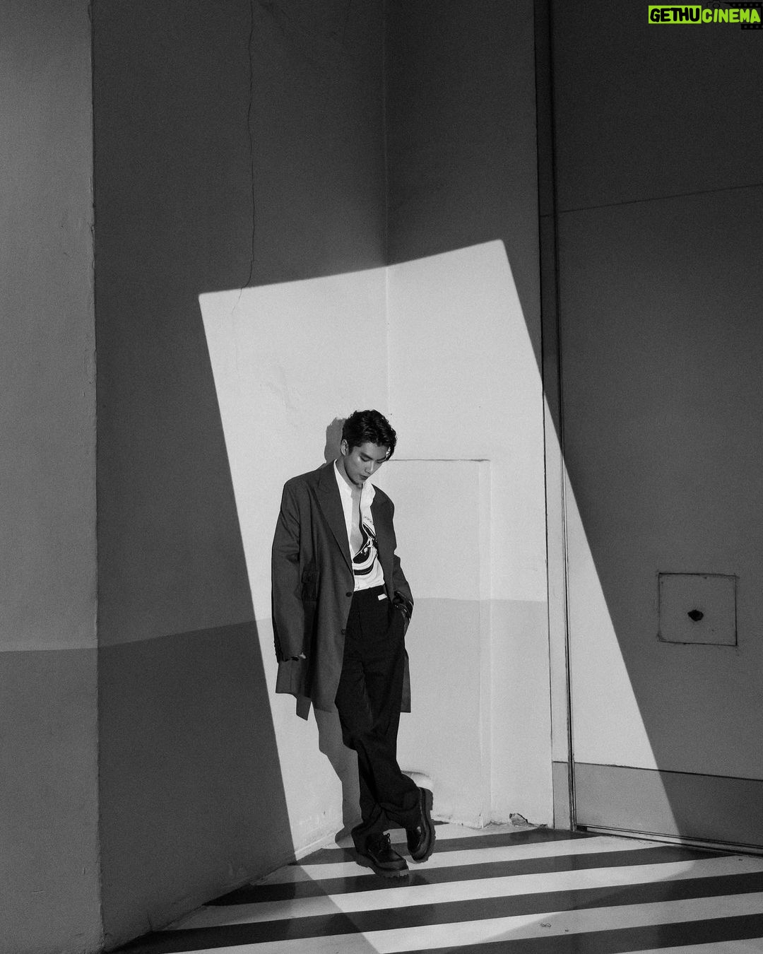 Pawat Chittsawangdee Instagram - 🕊️ #OffWhite #OffWhiteBangkok @off____white