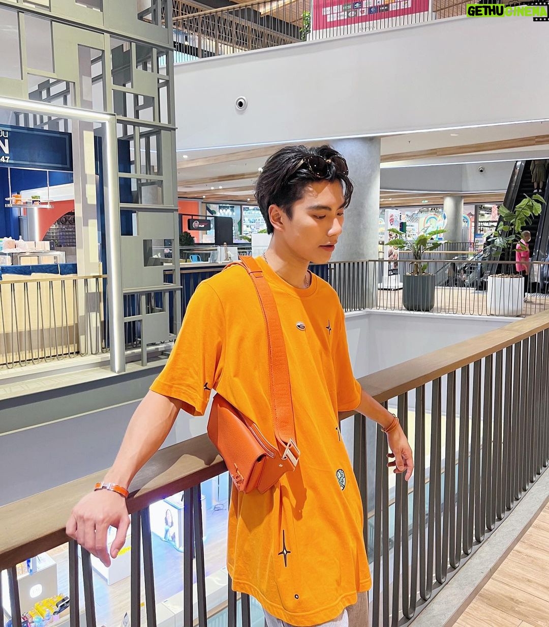 Pawat Chittsawangdee Instagram - 🧡