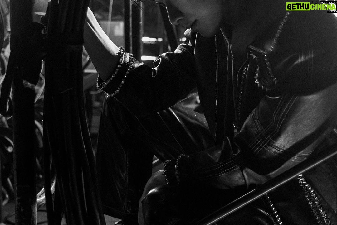 Pawat Chittsawangdee Instagram - 🖤