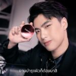 Pawat Chittsawangdee Instagram - หน้าใสตลอดปีแบบโอมต้องมี Cathy Doll Speed White CC Cream โอมท้าให้ลอง! ยืนหนึ่งหน้าใสติดสปีดต้องยกให้ #ซีซีลายเสือในตำนาน เป็นตำนานมาตลอด 10 ปี ยอดขายการันตี 100 ล้านชิ้น . - หาซื้อได้ที่ : Watsons, Beautrium, Eveandboy, Karmart , Boots , 7-11 , Lotus’s , Big C , Tops และตัวแทนจำหน่ายทั่วประเทศ . #ครบรอบ10ปีซีซีลายเสือ #เคที่ดอลล์อัพผิวใสยืน1 #CathyDollXOhmNanon #ohmpawat #mynameisnanon #โอมนนน #OhmNanon #CathyDoll