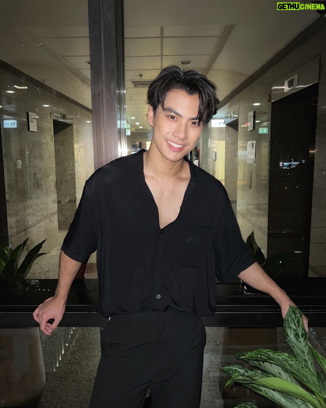 Pawat Chittsawangdee Instagram - 🖤