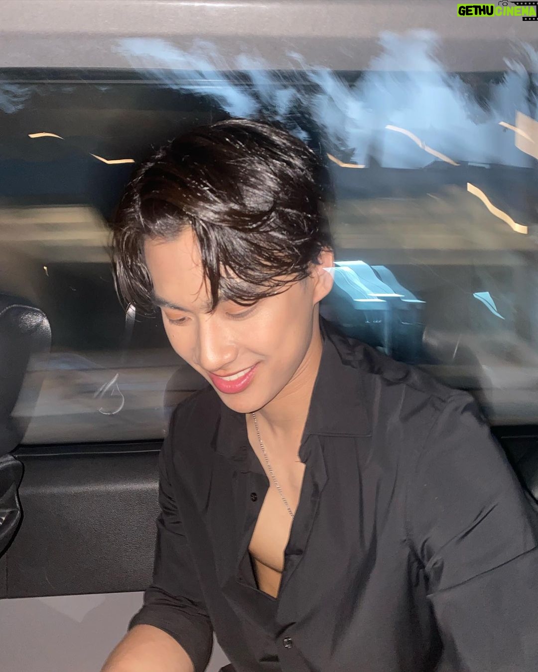 Pawat Chittsawangdee Instagram - 🦮