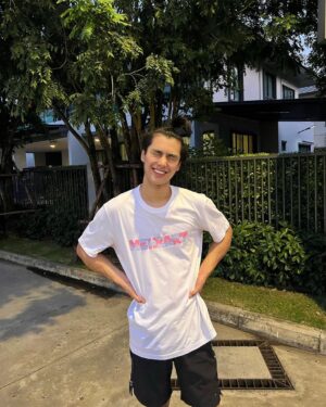 Pawat Chittsawangdee Instagram - Last day of 2022 🎉