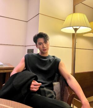 Pawat Chittsawangdee Instagram - ♠️