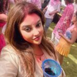 Payal Ghosh Instagram - Parties all over.. now at @easemytrip Holi party #holi #holiparty #payalghosh EaseMyTrip.com