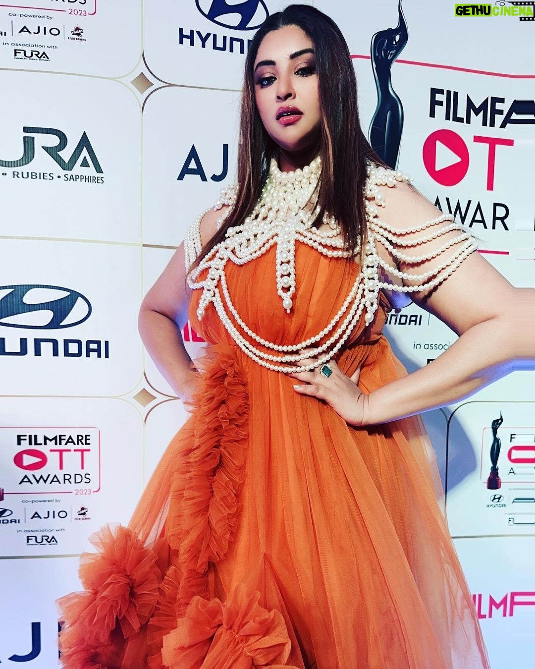 Payal Ghosh Instagram - FILMFARE OTT AWARDS … #filmfare #filmfareottawards #fun #happiness 🖤 #payalghosh Taj Lands End, Mumbai