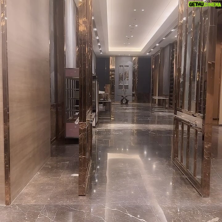 Payal Ghosh Instagram - Lovely @jwkolkata 😍☝🏻 #jwmarriott #kolkata #funtime #happiness 🖤 #payalghosh JW Marriott Hotel Kolkata