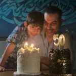 Payman Maadi Instagram - ميگن سنت كه شد ٥٠، شايد نتونى فاصله خطوط كتاب رو از نزديك تشخيص بدى ولى احمق هارو از يه كيلومترى تشخيص ميدى. #madein1970#vintagedude#Hello50