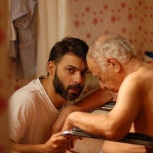 Payman Maadi Instagram - على اصغر شهبازى عزيز بازيگر خوب فيلم جدايى نادر از سيمين  و رفيق دوست داشتنى ما امروز درگذشت.  تسليت عرض ميكنم به خانواده محترم شهبازى. ياد و خاطرات شيرين، پندهاى پدرانه، و نقش آفرينى كم نظير شان هميشه با ما خواهد ماند🖤#rip #aseperation
