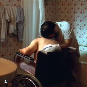 Payman Maadi Instagram - على اصغر شهبازى عزيز بازيگر خوب فيلم جدايى نادر از سيمين  و رفيق دوست داشتنى ما امروز درگذشت.  تسليت عرض ميكنم به خانواده محترم شهبازى. ياد و خاطرات شيرين، پندهاى پدرانه، و نقش آفرينى كم نظير شان هميشه با ما خواهد ماند🖤#rip #aseperation