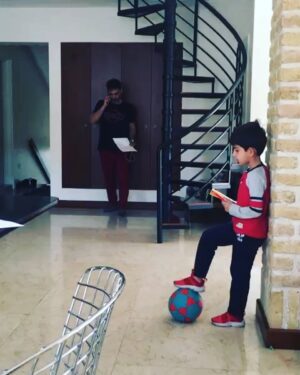 Payman Maadi Instagram - تولدت مبارك پسر.( اين لايى كادوت برو حال كن) يه لايى هم طلبت#happybirthday #son#ryan#tunnel#nutmeg(