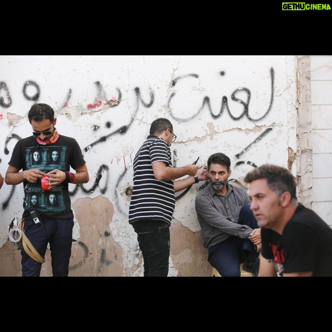 Payman Maadi Instagram - مترى شيش و نيم با دو ميليون بيننده ركورد ابد و يك روز را شكست . خسته نباشيد به همه گروه two million viewers
