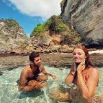 Pedro Scooby Instagram - Dia dos namorados é todo dia, que estamos juntos, que somos parceiros, que resolvermos viver uma história juntos, que escolhemos ter uma baby, que superamos as crises, que temos noites maravilhosas de amor e sexo, mas quando superamos a distância também! São tantos motivos bons que escolho todos os dias namorar com você! Te amo 🥰 feliz dia dos namorados! @cintiadicker