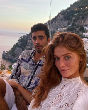 Pedro Scooby Instagram - Dia dos namorados é todo dia, que estamos juntos, que somos parceiros, que resolvermos viver uma história juntos, que escolhemos ter uma baby, que superamos as crises, que temos noites maravilhosas de amor e sexo, mas quando superamos a distância também! São tantos motivos bons que escolho todos os dias namorar com você! Te amo 🥰 feliz dia dos namorados!  @cintiadicker