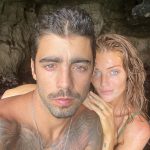Pedro Scooby Instagram - Dia dos namorados é todo dia, que estamos juntos, que somos parceiros, que resolvermos viver uma história juntos, que escolhemos ter uma baby, que superamos as crises, que temos noites maravilhosas de amor e sexo, mas quando superamos a distância também! São tantos motivos bons que escolho todos os dias namorar com você! Te amo 🥰 feliz dia dos namorados! @cintiadicker