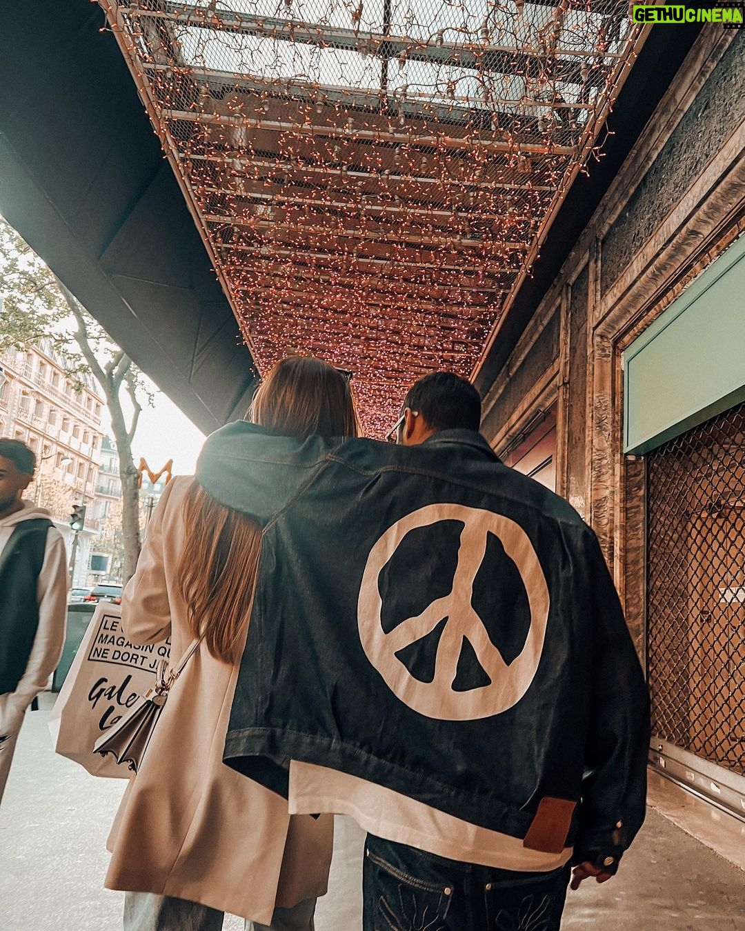 Pedro Scooby Instagram - l a eu un coup de foudre dès leur première rencontre 💜