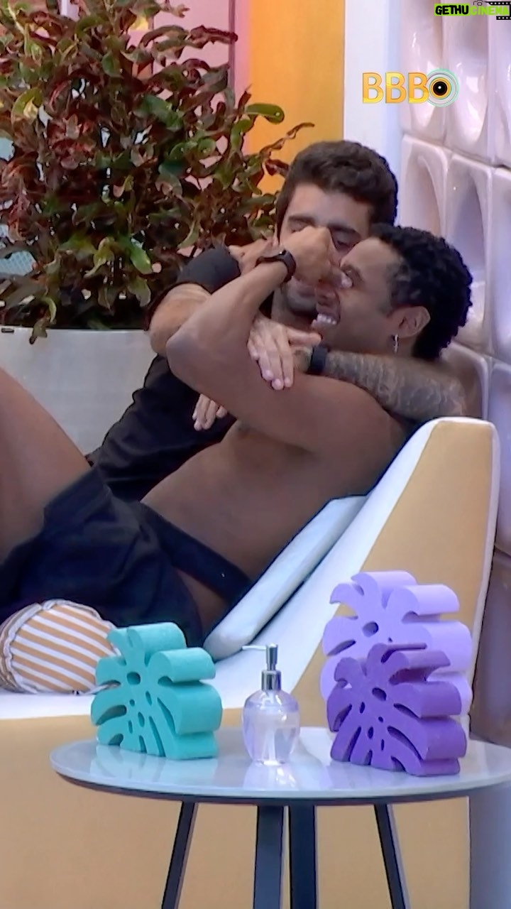 Pedro Scooby Instagram - E essa DR de amizade com final feliz? 🤏💕#RedeBBB #BBB22 #BBB
