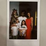 Pedro Scooby Instagram - Feliz Natal! Amanhã uns dos maiores presentes da minha vida está chegando, junto ao Dom, Bem e Liz! Só agradecer e pedir a benção de Deus! ❤️