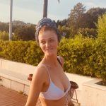 Pedro Scooby Instagram - Falar o que dessa mulher?? Parceira, mãezona, gata, divertida… Poderia ficar até amanhã colocando adjetivos e mesmo assim não conseguiria explicar o quando você é especial! Mais um ano de vida e eu só te desejo saúde e paz, que o resto damos um jeito! Te amo 💜 @cintiadicker