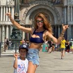 Pedro Scooby Instagram - Falar o que dessa mulher?? Parceira, mãezona, gata, divertida… Poderia ficar até amanhã colocando adjetivos e mesmo assim não conseguiria explicar o quando você é especial! Mais um ano de vida e eu só te desejo saúde e paz, que o resto damos um jeito! Te amo 💜 @cintiadicker