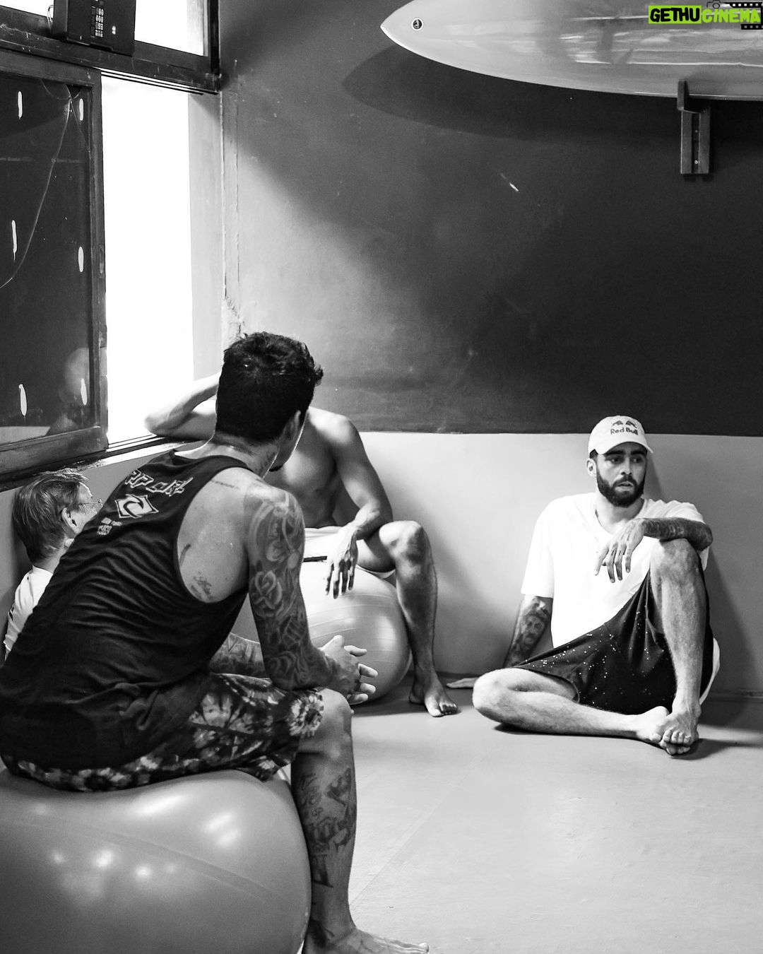 Pedro Scooby Instagram - Treinão brabo! 📷 @lucasbalbino_ Rio de Janeiro, Rio de Janeiro