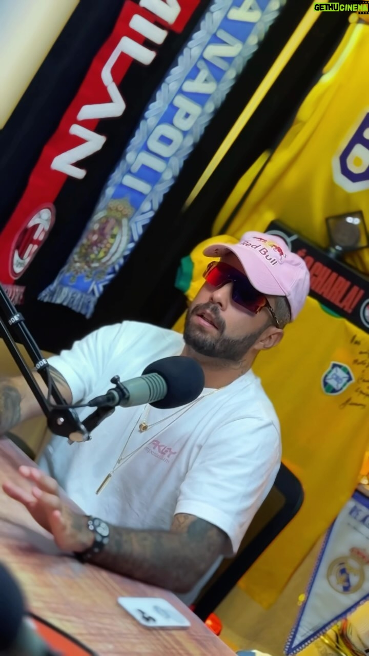 Pedro Scooby Instagram - @pedroscooby no @charlapodcast 🏄♂️🌊