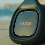 Pedro Scooby Instagram - De volta a Nazaré e já comecei a temporada de ondas gigantes com o pé direito! Sempre com a minha LG XBOOM XG9 porque música é um combustível antes de entrar na água! Qual música você escuta para ir trabalhar?? #LifeisGood #Nazare #ondasgigantes #CaixadeSom #LGXBOOMGo #Ad @lgbrasil