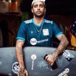 Pedro Scooby Instagram - Muito feliz em fazer parte do time da @bet.nacional ! Agora eu estou oficialmente preparado para surfar nas ondas das profecias da bet dos brasileiros! Vamos nessa 🔮🤘🏼
