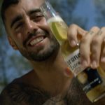 Pedro Scooby Instagram - POV: você vai viver mais do lado de fora. Compartilha aí, o que é viver a vida aqui fora pra você? *BebaComModeração #AVidaÉAquiFora
