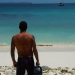 Pedro Scooby Instagram - Qual seria a sua trilha sonora pra esse paraíso? Eu, minha LG XBOOM XG9 POWER da @lgbrasil e esse lugar... combinação perfeita! #LifeisGood #Indonesia #CaixadeSom #LGXBOOMGo #Ad