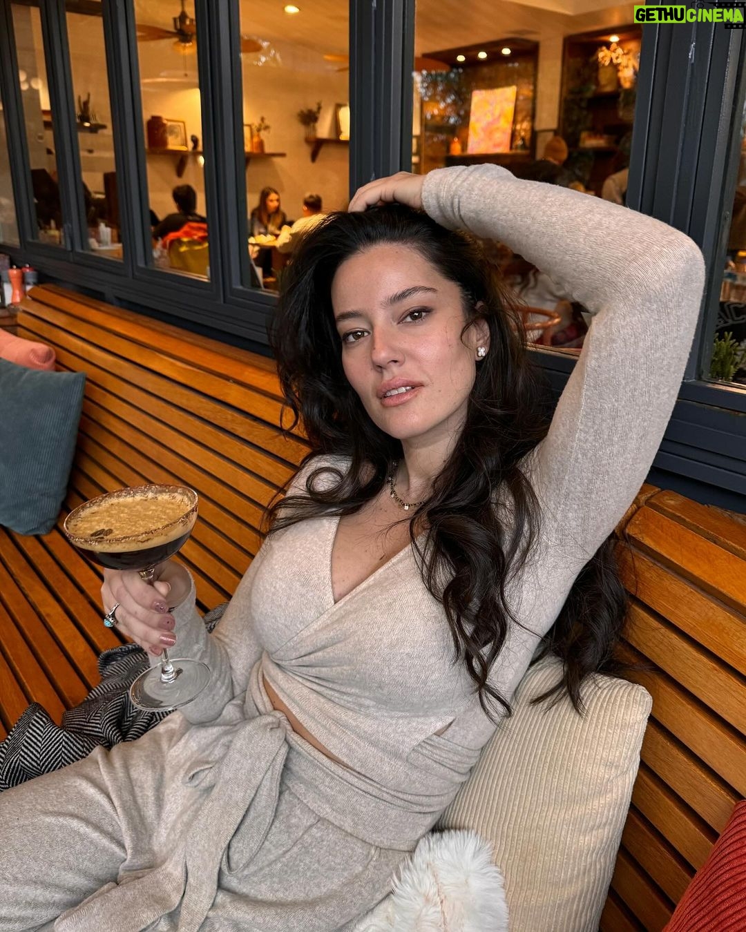 Pelin Akil Instagram - Neysek o , sıralama da fena değil bence bu sefer ?