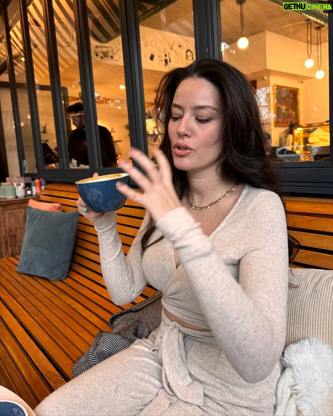 Pelin Akil Instagram - Neysek o , sıralama da fena değil bence bu sefer ?