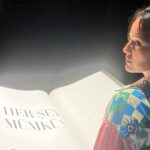 Pelin Akil Instagram - Sanat iyileştirir, sanat içindeki çocuğu ve ilham perilerini harekete geçirir, sanat bakış açını 2 ye 3 e 5e katlar, sanat sevindirir sanat sevdirir. Ben bugün çok düşündüm çok düş gördüm. Hafifledim 🤍 Contemporary Istanbul
