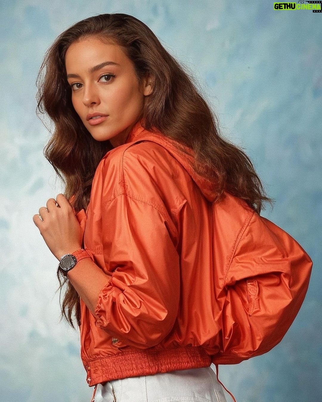 Pelin Akil Instagram - Alin 2. Fotoğrafı görünce saçlarımı boyatmamı istiyor 😂 peki her şeyi geçtim ,bu nası bişi arkadaşlar 😍 hangi halim en sevdiğiniz?