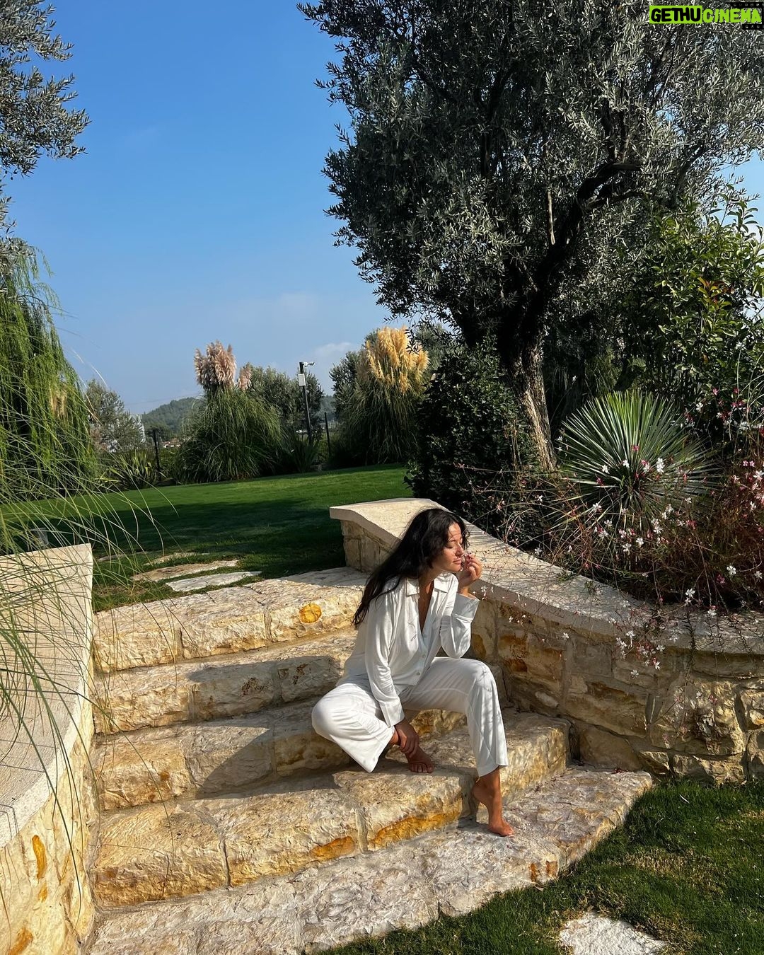 Pelin Akil Instagram - Nasıl güzel bi sabah 🪬🪬