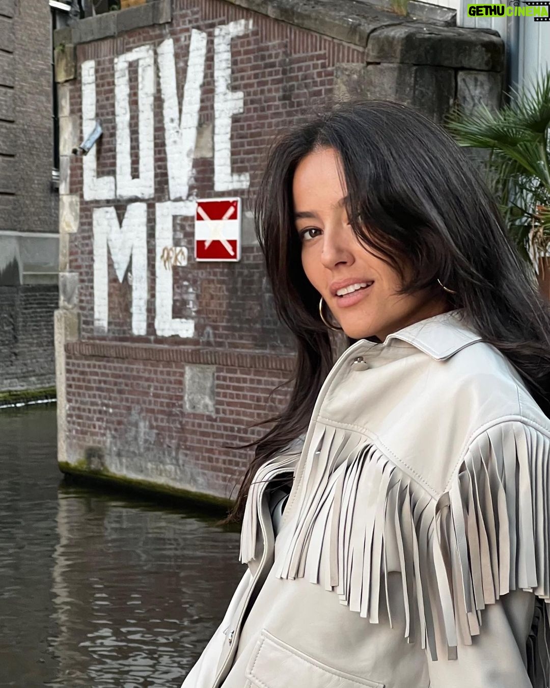 Pelin Akil Instagram - Konser dışı Amsterdump 🙃