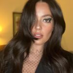 Pelin Akil Instagram – Şimdi Beyonce düşünsün 🐈‍⬛ 
İyi bayramlar 🍭 Warsaw, Poland