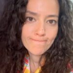 Pelin Akil Instagram – Ses: Her şeyi yapmaya çalışmaktan vazgeç
Ben: Peki kim yapacak?
