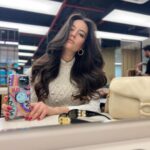 Pelin Akil Instagram - Siz hikayede kalmasın demeden ben direkt gönderi koydum, kahkülden de vazgeçtim (anlık) 😘