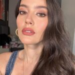 Pelin Akil Instagram - Bir @selen_karabulut makyajıdır efendim , sevgiler ✨✨✨✨