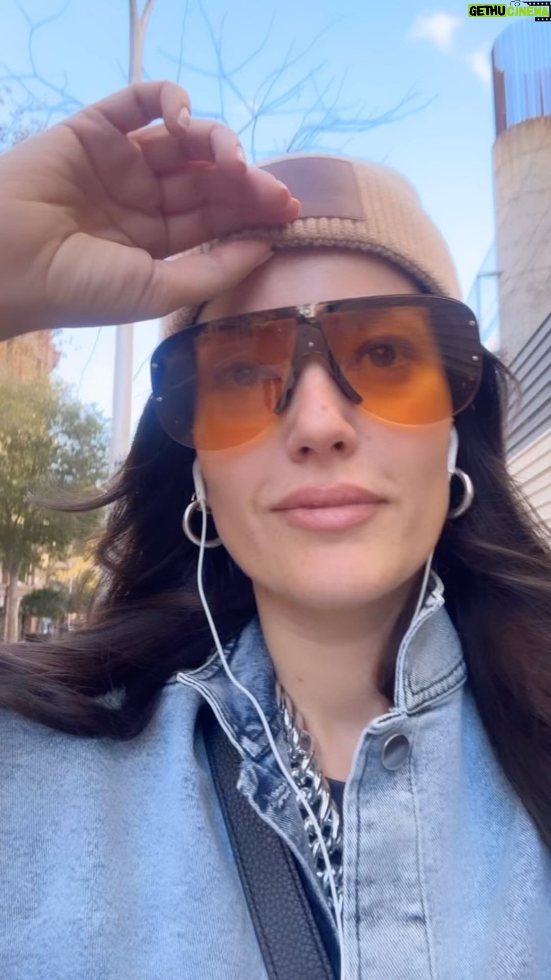 Pelin Akil Instagram - Piuuuuuuu geldi ve geçti… Barcelona, Spain