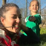 Pelin Akil Instagram – Mis gibi filtresiz bi gün 🦓🐂🐫🦃🦚🐇🦉 #twinsisters