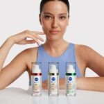 Pelin Akil Instagram - NIVEA Luminous630 💙 ben #işbirliği Çıktığı ilk günden beri bu harika serumu ne kadar severek kullandığımı size daha önce de anlatmıştım. NIVEA Luminous630 Leke Karşıtı Bakım Rutini cilt tonumu eşitledi ve cildimi ışıl ışıl bir görünüm kazandırdı. Şimdi Luminous630 2 yeni Serum'u ile tüm leke tiplerine çözüm olmaya hazır 💙💙 Aydınlık bir görünüm için denemediyseniz mutlaka bu seriye bir şans verin. Neden bahsettiğimi anlayacaksınız 😍 @niveaturkiye