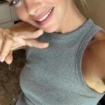 Pelin Karahan Instagram – OMO “İyilik İçin Kirlenmek Güzeldir” hareketi ile Omo Geri Dönüşüm Kutularında biriken plastikler oyun parkına dönüşüyor. 

Ben de kendi plastik atıklarımı biriktirerek OMO geri dönüşüm kutusuna attım. Bu plastikler de deprem bölgesinde parklara ve çocukların yüzünde gülümsemeye dönüştü. Şimdi sıra sizde 🩵 Haydi siz de plastik atıklarınızı OMO geri dönüşüm kutularına atın ve çocukları yeni parklarla buluşturmaya devam edelim🛝#DeğişimSensizOlmaz @omoturkiye