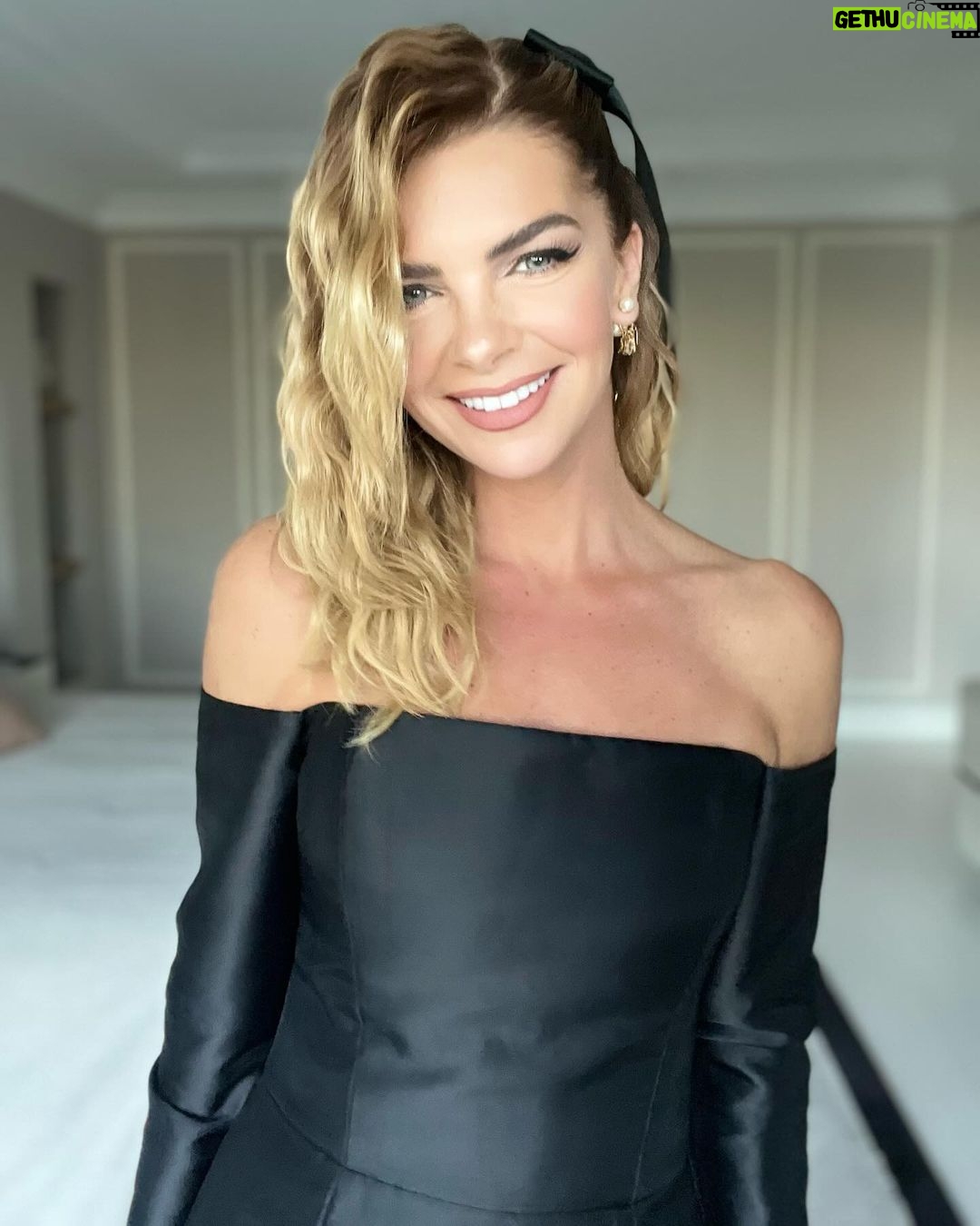 Pelin Karahan - 142.3K Likes - 🖤 bir seri…
@hairbyhamza1
@kaansayar1
@themostkuafor
#reklam
